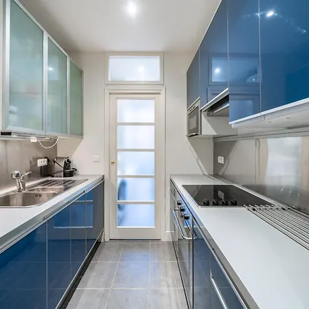 Cozystay Elegant Two-bedroom In The 
