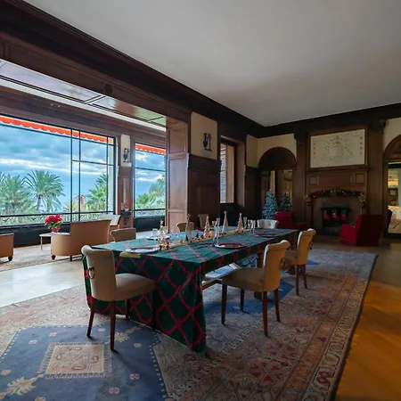 Apartament Cozystay Elegant Two-bedroom In The 